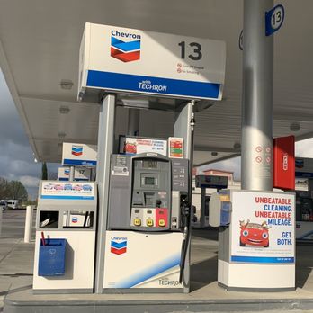 Chevron - Pump 13 - Gas Stations Near Me - Friendswood, Texas