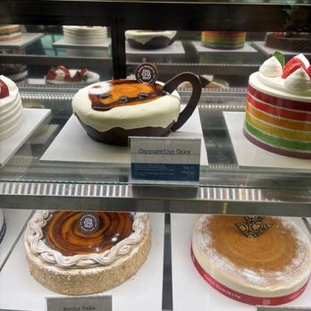 Paris Baguette - Cute Cakes - Bakeries Near Me - Mansfield, Texas