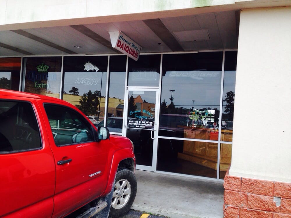 COCONUT WILLY’S DAIQUIRIS Updated August 2024 35055 Hwy 16, Denham