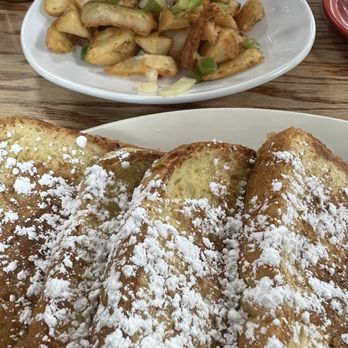 Bacon's Bistro and Cafe - French Toast and Country Potatoes with Green Peppers and Onions - Breakfast & Brunch Near Me - Hurst, Texas Bacon's Bistro and Cafe - French Toast and Country Potatoes with Green Peppers and Onions - Breakfast & Brunch Near Me - Hurst, Texas
