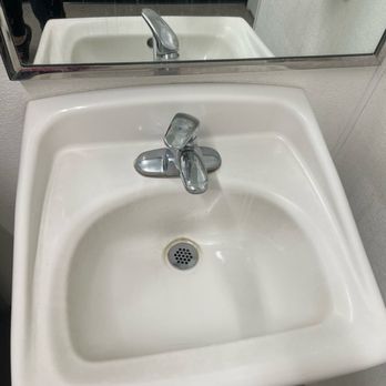 Five Below - Dirty bathroom - Discount Store Near Me - Las Vegas, Nevada Five Below - Dirty bathroom - Discount Store Near Me - Las Vegas, Nevada
