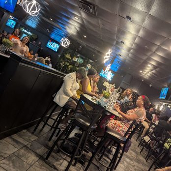 Illusions Restaurant and Bar - Cocktail Bars Near Me - Glen Burnie, Maryland