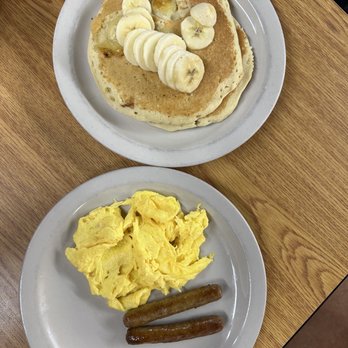 Brookside Cafe - Banana Buttermilk Pancakes Platter (banana pancakes) - Breakfast & Brunch Near Me - Hurst, Texas