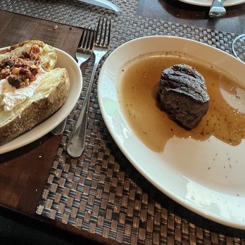 Morton's The Steakhouse - Steak and potato entree - Steakhouses Near Me - Toronto, Ontario Morton's The Steakhouse - Steak and potato entree - Steakhouses Near Me - Toronto, Ontario