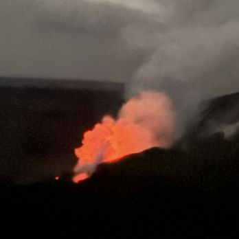 Volcano Inn - Mini Eruption at Volcano National Park - Hotels Near Me - Volcano, Hawaii Volcano Inn - Mini Eruption at Volcano National Park - Hotels Near Me - Volcano, Hawaii