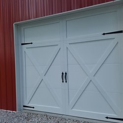 Eagle Garage Door - CHI Carriage House Door