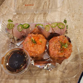 Moon Sushi Bar - Sushi Bars Near Me - Los Angeles, California Moon Sushi Bar - Sushi Bars Near Me - Los Angeles, California