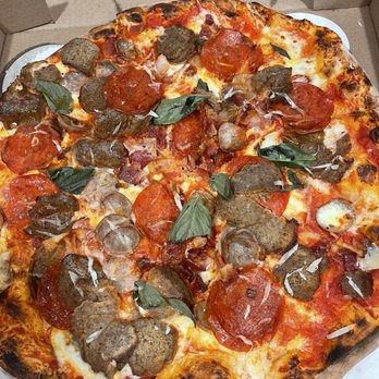 Puglia Pizzeria - Pizza Near Me - Southbury, Connecticut Puglia Pizzeria - Pizza Near Me - Southbury, Connecticut