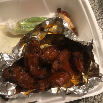 Zzeeks Pizza - No sauce on the side and they look super dry and over cooked b - Chicken Wings Near Me - Chandler, Arizona