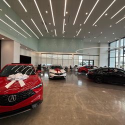 Lindsay Acura