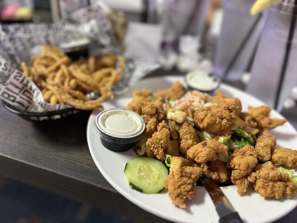 Social spots from Wingbar & Grill