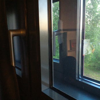 Comfort Hotel Runway - The Windows I spoke about in my review - Hotels Near Me - Gardermoen, 02