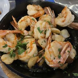 Shrimp in garlic