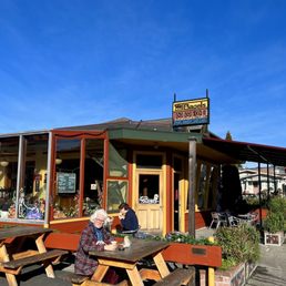 Exterior photo of Los Bagels - Arcata, California Exterior photo of Los Bagels - Arcata, California
