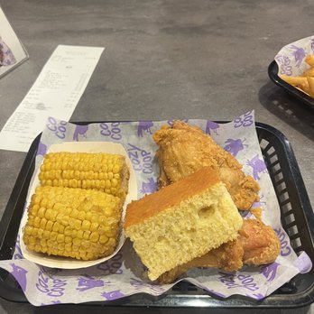Cozy Coop - 2 piece breast and leg with corn and cornbread - Southern Near Me - Marietta, Georgia Cozy Coop - 2 piece breast and leg with corn and cornbread - Southern Near Me - Marietta, Georgia