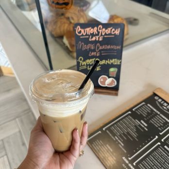 Grinder’s Coffee Bar - Coffee & Tea Near Me - Houston, Texas