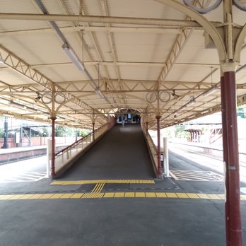 Armadale Station - Exit Ramp - Transportation Near Me - Armadale, VIC