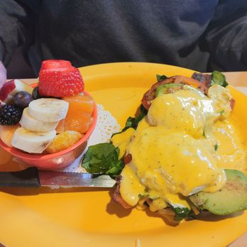Up For Breakfast - Eggs Benedict - Breakfast & Brunch Near Me - Manchester Center, Vermont
