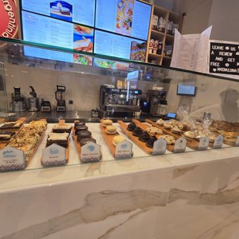 A Family - Bakeries Near Me - Miami, Florida A Family - Bakeries Near Me - Miami, Florida