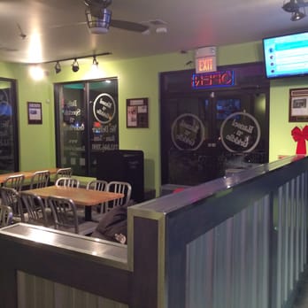 Hansel 'n Griddle - Inside - Sandwiches Near Me - New Brunswick, New Jersey