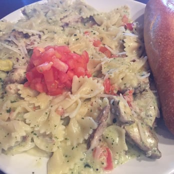 la Madeleine - Chicken Pesto Pasta - Bakeries Near Me - Baton Rouge, Louisiana la Madeleine - Chicken Pesto Pasta - Bakeries Near Me - Baton Rouge, Louisiana