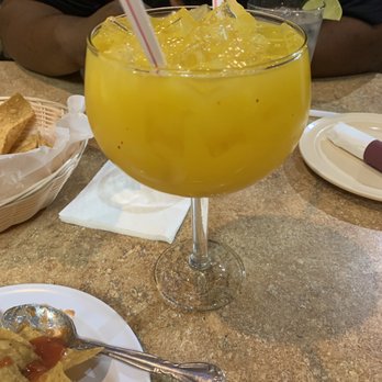Burrito Jalisco - Mango margarita 27 ounce - Mexican Near Me - Tinley Park, Illinois