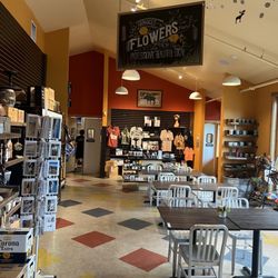 Hungry Moose Market & Deli - Town Center - Little seating area