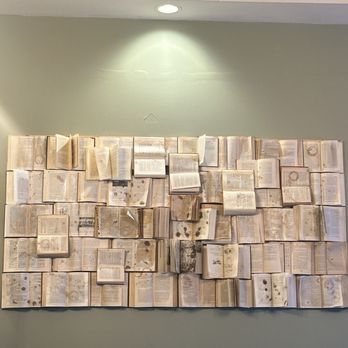 Reid's Apothecary - Wall art that caught our eyes! - New American Near Me - Brunswick, Georgia
