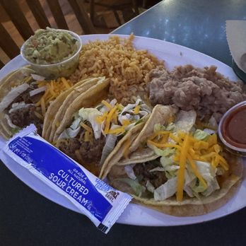 Stone Creek Grill - Beef tacos - Pizza Near Me - Winthrop Harbor, Illinois