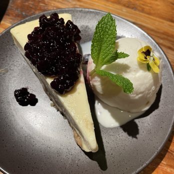 Lemongrass Brooklyn - Cheesecake With Blueberry and vanilla ice cream - Thai Near Me - Brooklyn, New York