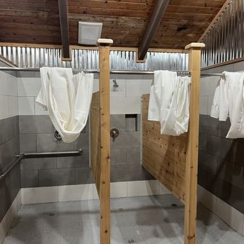 Ocean Breeze - pool showers. - Resorts Near Me - Ocean City, Washington Ocean Breeze - pool showers. - Resorts Near Me - Ocean City, Washington