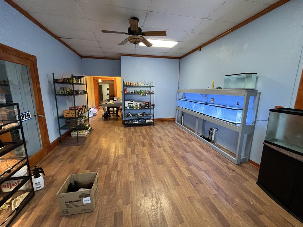 BAY SIDE PETS Updated September 2024 1010 Delta Ave, Gladstone