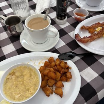 Royd’s  - Breakfast  Side of Grits - Cuban Near Me - Miami, Florida