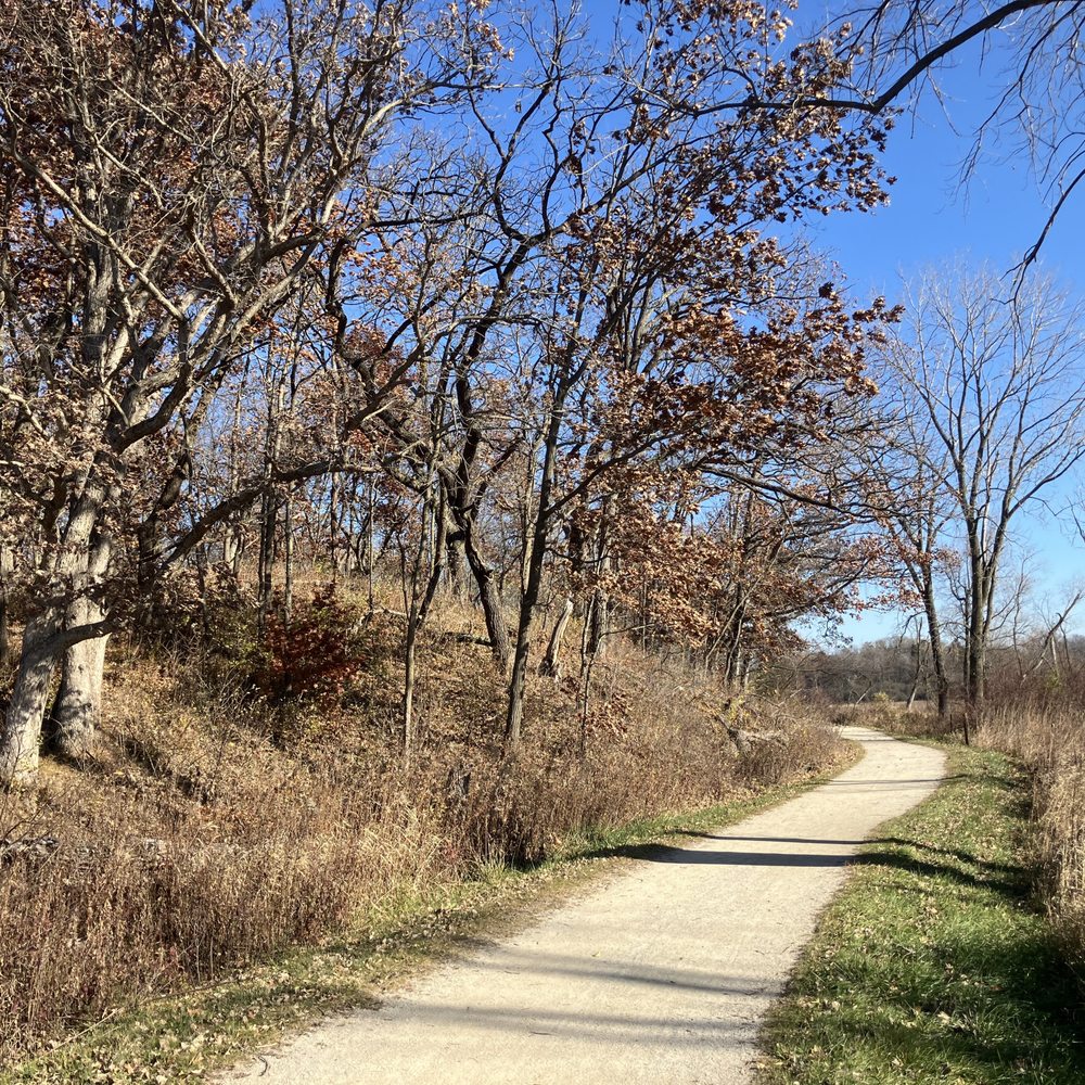 Moraine Hills State Park - A view of the Lake Defiance trail on a warm, mid-November morning. - Parks Near Me - McHenry, Illinois Moraine Hills State Park - A view of the Lake Defiance trail on a warm, mid-November morning. - Parks Near Me - McHenry, Illinois