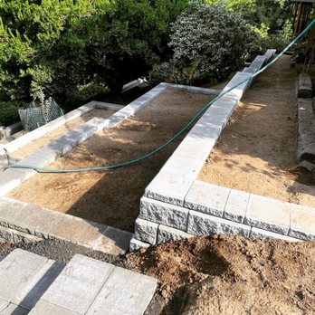Terrascapes  - Planter walls | Allan Block | Grey - Landscaping Near Me