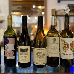 Barra Vino - I got to taste all these reds!