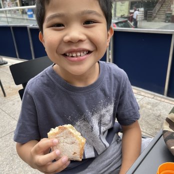 Paris Baguette - A baguette with butter and a smile! - Bakeries Near Me - Flushing, New York Paris Baguette - A baguette with butter and a smile! - Bakeries Near Me - Flushing, New York