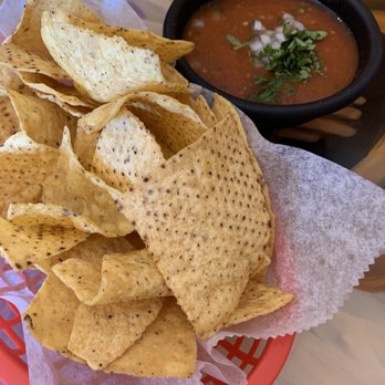 La Parada - Free chips and salsa - Mexican Near Me - Indianapolis, Indiana La Parada - Free chips and salsa - Mexican Near Me - Indianapolis, Indiana