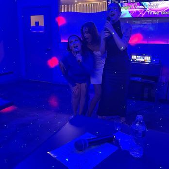 Honey Plus Karaoke - Us acting a fool - Karaoke Near Me - Ellicott City, Maryland