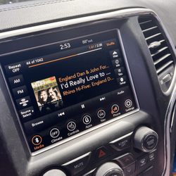 Professional Auto Stereo - UConnect Screen