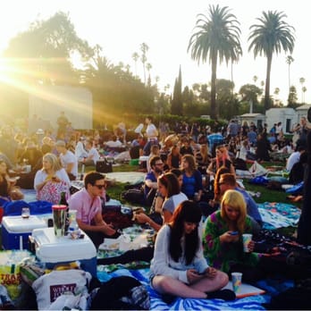 Cinespia Cemetery Screenings - Cinema Near Me - Los Angeles, California Cinespia Cemetery Screenings - Cinema Near Me - Los Angeles, California