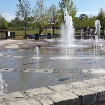 Madison Park At Suwanee Town Center - Parks Near Me - Suwanee, Georgia Madison Park At Suwanee Town Center - Parks Near Me - Suwanee, Georgia