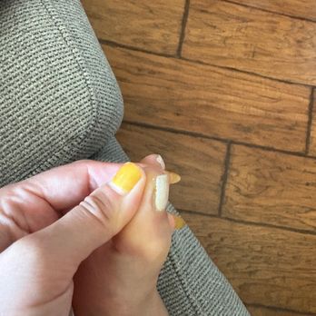 Pro Nails & Spa - Gel pedicure missing polish on the sides - Nail Salons Near Me - Costa Mesa, California