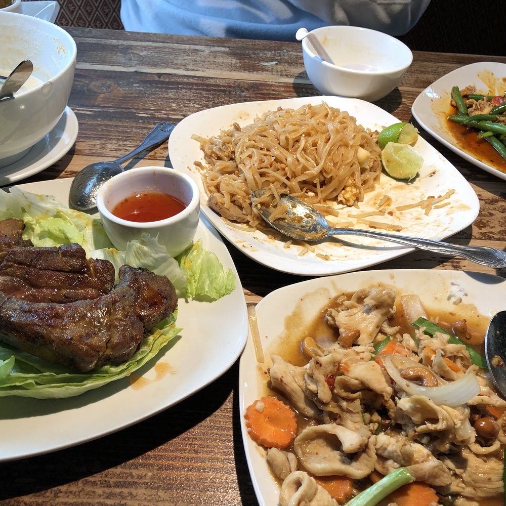 Pad Thai with pork, green beans with chicken, cashew chicken, Tom Kha soup, honey ribs. Pad Thai with pork, green beans with chicken, cashew chicken, Tom Kha soup, honey ribs.