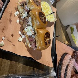 Rejino Barbeque - Pork sliders