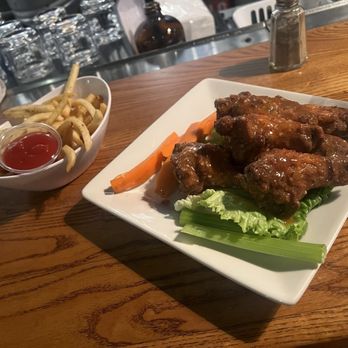 Belmont Brewing - Buffalo Hot Wings - Breweries Near Me - Long Beach, California Belmont Brewing - Buffalo Hot Wings - Breweries Near Me - Long Beach, California