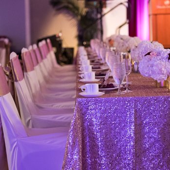 Best Day Ever Hawaii Wedding Planning - Linens from jazz "it's so pretty linens" - Wedding Planning Near Me