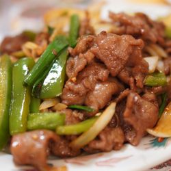 Au's Garden Chinese Restaurant - Mongolian beef with veggies (yummy) *9/28/25