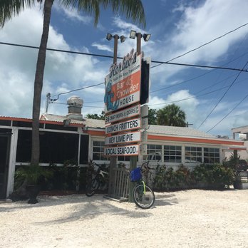 Herbie's Bar and Chowder House - Outside - Bars Near Me - Marathon, Florida