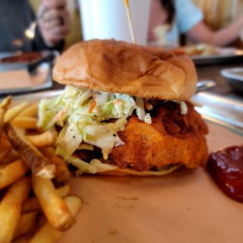 The Cookshack - Chicken sandwich (medium spice level) - Chicken Shop Near Me - Spring, Texas